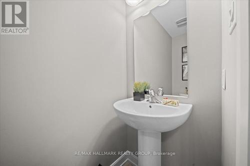 54 Vimy Ridge Crescent N, Arnprior, ON - Indoor Photo Showing Bathroom