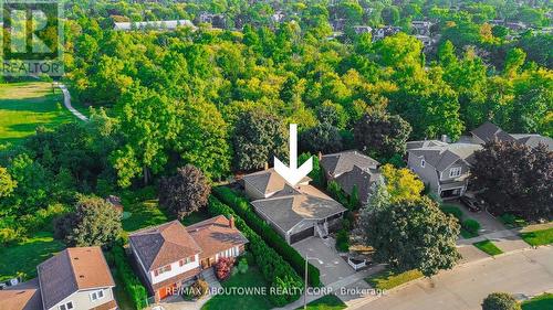 1230 Wood Place, Oakville, ON - Outdoor