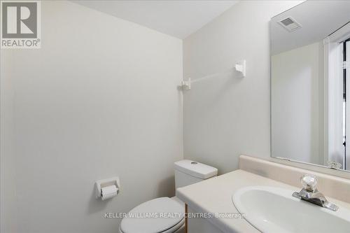 35 - 35 Anderson Place, Aurora, ON - Indoor Photo Showing Bathroom