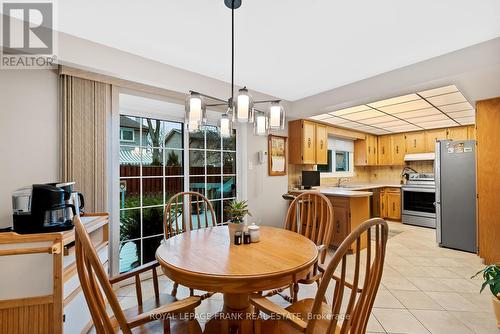 55 Goldberry Square, Toronto (Centennial Scarborough), ON - Indoor Photo Showing Dining Room