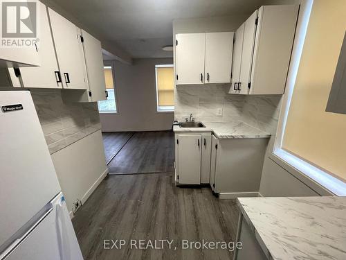 328 Melvin Avenue, Greater Sudbury, ON - Indoor Photo Showing Kitchen