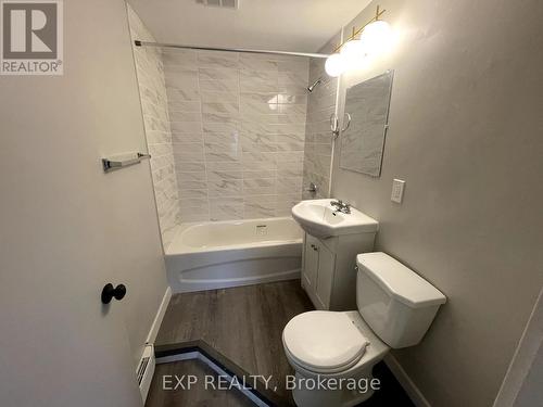 328 Melvin Avenue, Greater Sudbury, ON - Indoor Photo Showing Bathroom