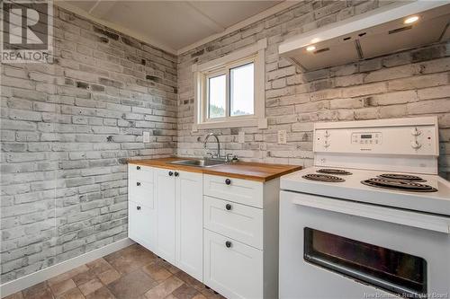 325 Colin Avenue, Saint John, NB - Indoor Photo Showing Kitchen