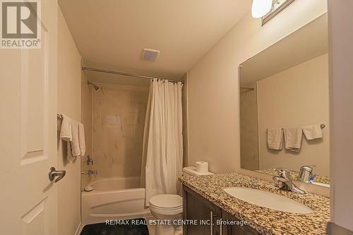 8 - 20 Woodstream Drive, Toronto, ON - Indoor Photo Showing Bathroom