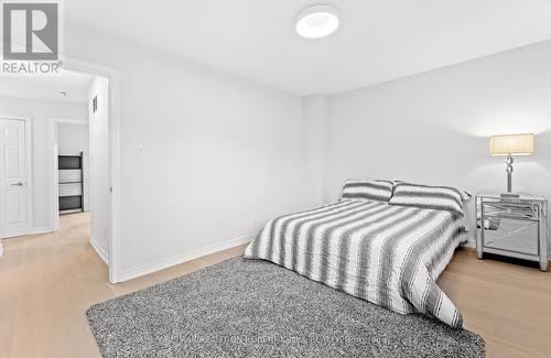 31 York Hill Boulevard, Vaughan, ON - Indoor Photo Showing Bedroom