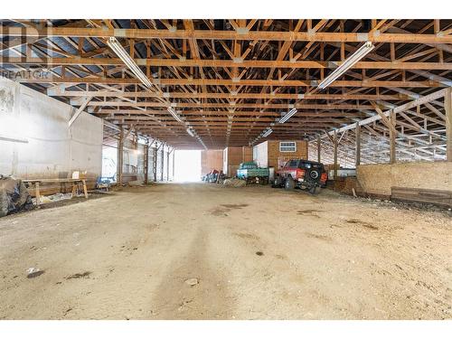 3298 Upper Mcleod Road, Armstrong, BC - Indoor Photo Showing Garage