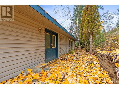 Front Entrance - 3298 Upper Mcleod Road, Armstrong, BC - Outdoor