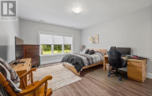 16028 Simcoe Street, Scugog (Port Perry), ON - Indoor Photo Showing Bedroom