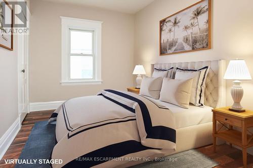 4 Mildred Avenue, St. Catharines, ON - Indoor Photo Showing Bedroom