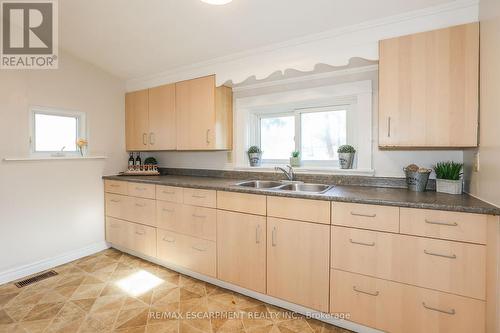 4 Mildred Avenue, St. Catharines, ON - Indoor Photo Showing Kitchen With Double Sink