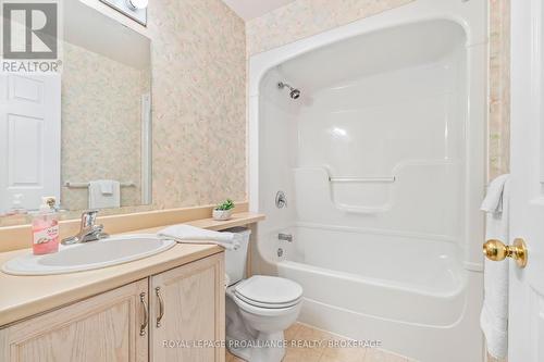 661 Roosevelt Drive, Kingston (City Southwest), ON - Indoor Photo Showing Bathroom