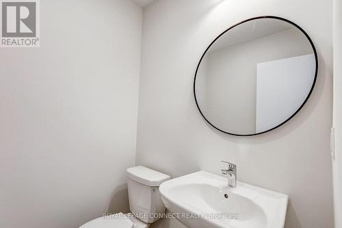 2088 Cayenne Street, Oshawa, ON - Indoor Photo Showing Bathroom