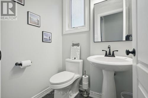 430 Black Drive, Milton, ON - Indoor Photo Showing Bathroom