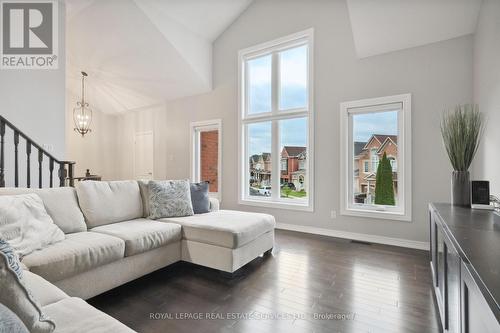 430 Black Drive, Milton, ON - Indoor Photo Showing Living Room