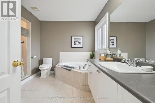 430 Black Drive, Milton, ON - Indoor Photo Showing Bathroom