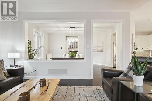 430 Black Drive, Milton, ON - Indoor Photo Showing Living Room