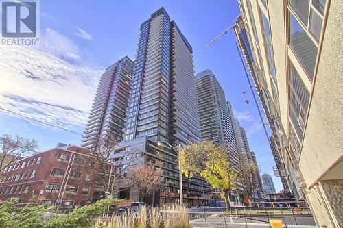 706 - 117 Broadway Avenue, Toronto, ON - Outdoor With Facade