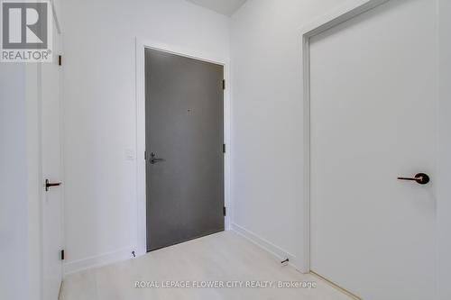 706 - 117 Broadway Avenue, Toronto, ON - Indoor Photo Showing Other Room