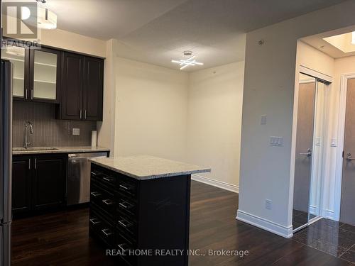 316A - 9088 Yonge Street, Richmond Hill, ON - Indoor Photo Showing Kitchen