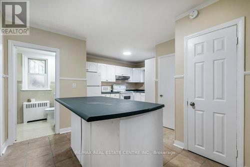 196 Ross Street E, Welland, ON - Indoor Photo Showing Kitchen