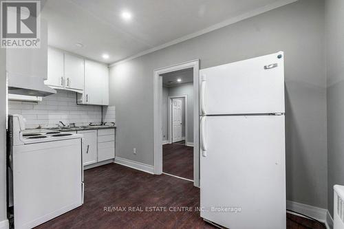 196 Ross Street E, Welland, ON - Indoor Photo Showing Kitchen