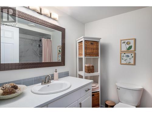 2440 Old Okanagan Highway Unit# 1204, West Kelowna, BC - Indoor Photo Showing Bathroom