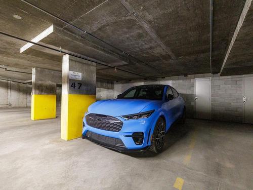 Parking - 714-1235 Rue Bishop, Montréal (Ville-Marie), QC - Indoor Photo Showing Garage