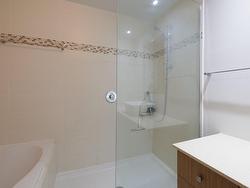 Ensuite bathroom - 