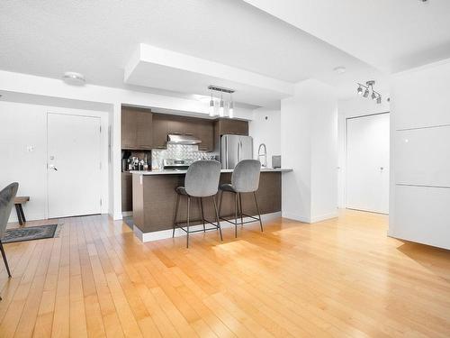 Coin-repas - 414-2125 Rue Remembrance, Montréal (Lachine), QC - Indoor Photo Showing Kitchen