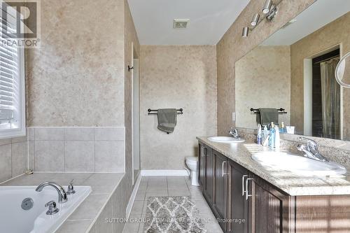 38 Shady Oaks Avenue, Markham, ON - Indoor Photo Showing Bathroom