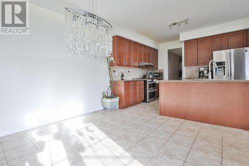 38 Shady Oaks Avenue, Markham, ON - Indoor Photo Showing Kitchen