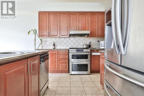 38 Shady Oaks Avenue, Markham, ON - Indoor Photo Showing Kitchen