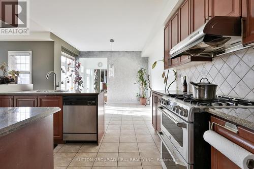 38 Shady Oaks Avenue, Markham, ON - Indoor Photo Showing Kitchen With Double Sink