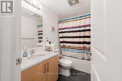 326 - 429 Kent Street, Ottawa, ON - Indoor Photo Showing Bathroom