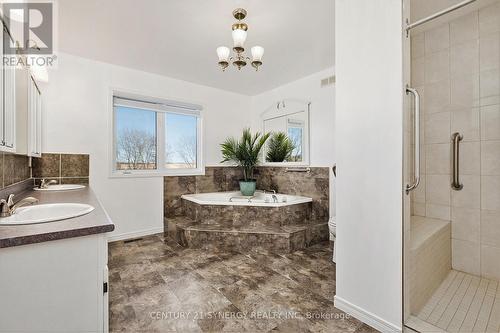 10827 Gilmour Road, South Dundas, ON - Indoor Photo Showing Bathroom