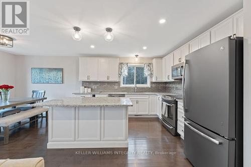 2532 Cemetery Side Road, Lanark, ON - Indoor Photo Showing Kitchen With Upgraded Kitchen