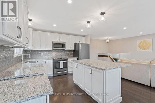 2532 Cemetery Side Road, Lanark, ON - Indoor Photo Showing Kitchen With Upgraded Kitchen