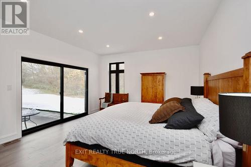 57 Glenhuron Drive, Springwater, ON - Indoor Photo Showing Bedroom