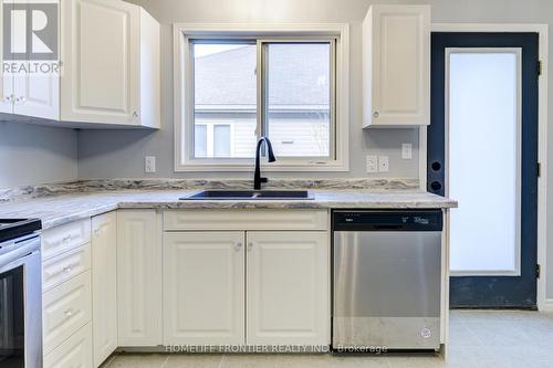 10 River Run, Collingwood, ON - Indoor Photo Showing Kitchen With Double Sink