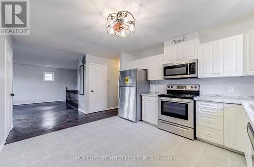 10 River Run, Collingwood, ON - Indoor Photo Showing Kitchen