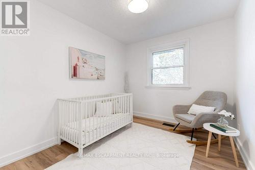 5470 Randolph Crescent, Burlington, ON - Indoor Photo Showing Bedroom