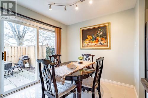 27 - 2185 Fairchild Boulevard, Burlington, ON - Indoor Photo Showing Dining Room