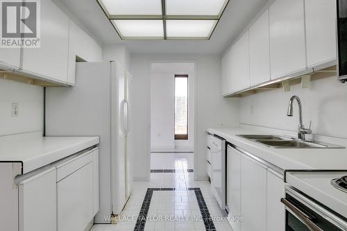 1612 - 2045 Lake Shore Boulevard W, Toronto, ON - Indoor Photo Showing Kitchen With Double Sink