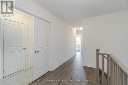 1430 Rose Way, Milton, ON - Indoor Photo Showing Other Room