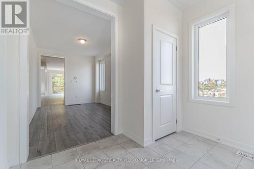 1430 Rose Way, Milton, ON - Indoor Photo Showing Other Room