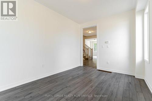 1430 Rose Way, Milton, ON - Indoor Photo Showing Other Room