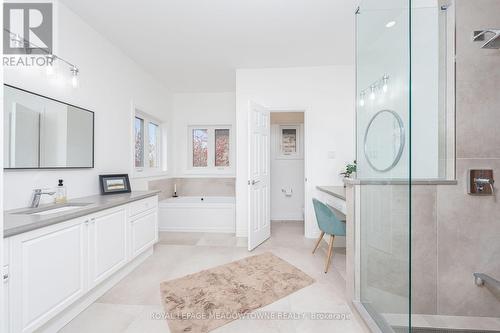 10 Orchid Avenue, Halton Hills, ON - Indoor Photo Showing Bathroom