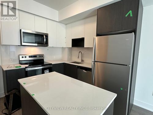 1003 - 204 Burnhamthorpe Road E, Mississauga, ON - Indoor Photo Showing Kitchen With Stainless Steel Kitchen With Upgraded Kitchen