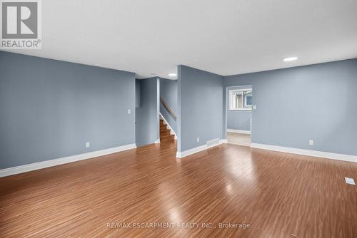 1480 Clinton Court, Burlington, ON - Indoor Photo Showing Other Room