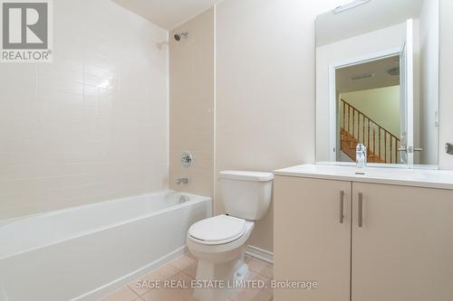 202 - 1150 Briar Hill Avenue, Toronto, ON - Indoor Photo Showing Bathroom